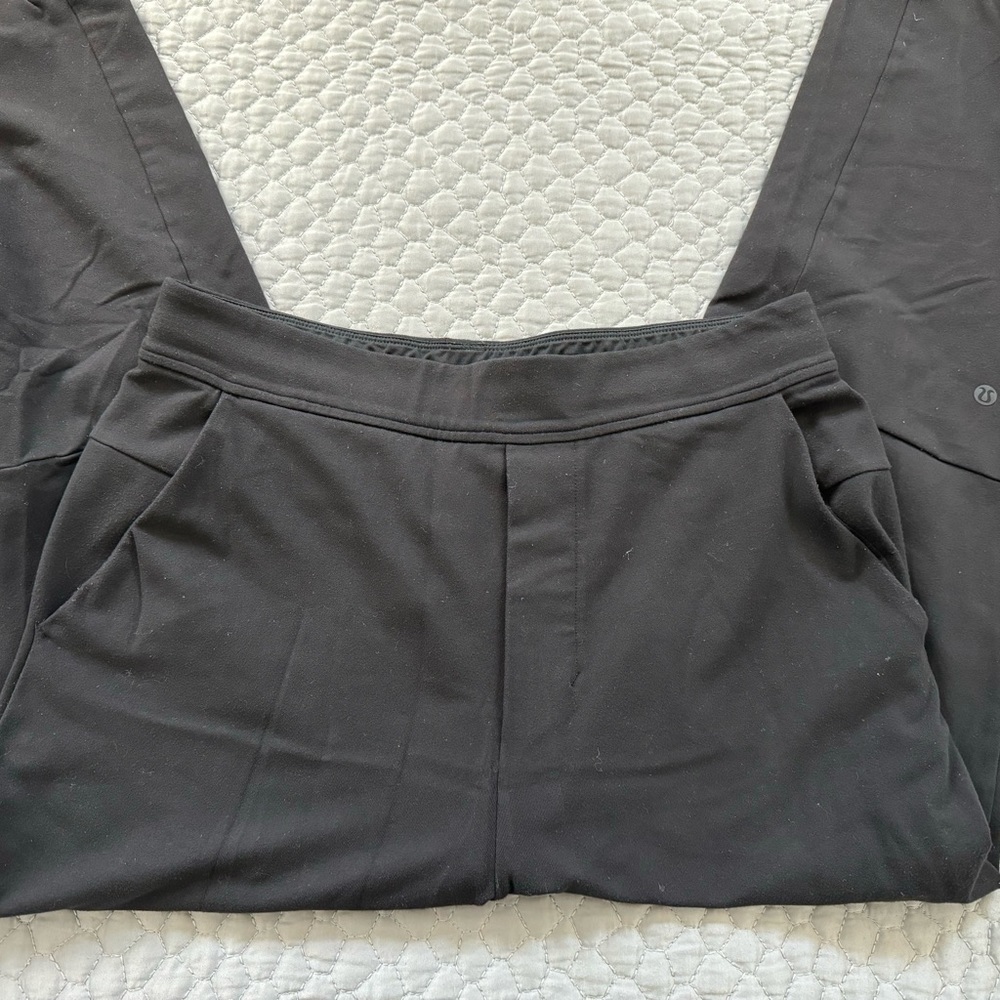 Lululemon sweatpants black